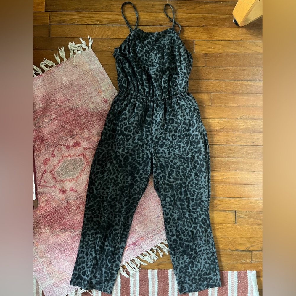 Old Navy Gray Animal Print Jumpsuit